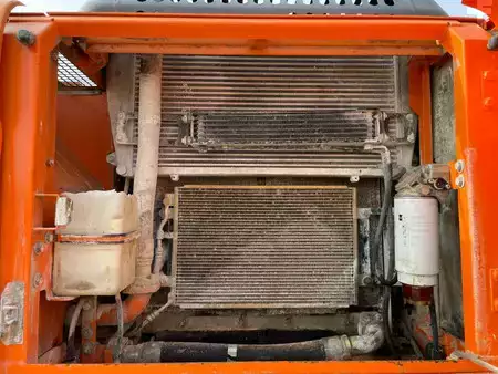 Escavatori cingolati 2008 Doosan DX300LC (26)