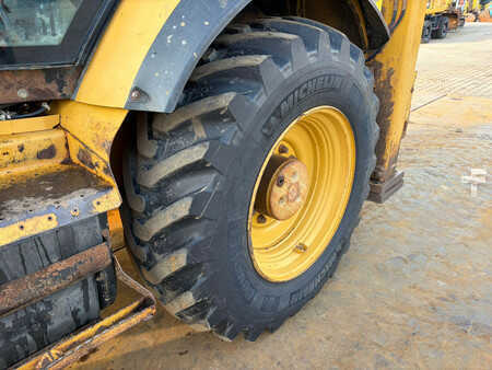 Starre graaflaadcombinaties 2013 Caterpillar 444F (18)