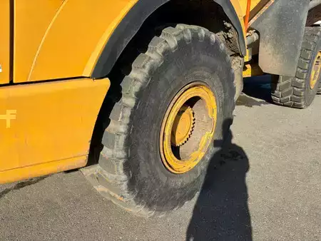 Nivelohjatut dumpperit 2016 Volvo A30G (10)