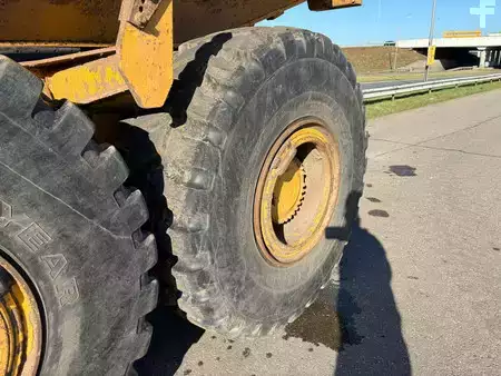 Nivelohjatut dumpperit 2016 Volvo A30G (12)