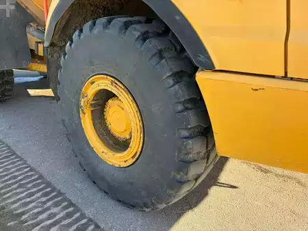 Nivelohjatut dumpperit 2016 Volvo A30G (13)