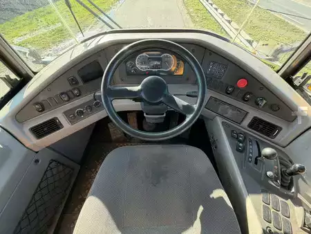 Nivelohjatut dumpperit 2016 Volvo A30G (17)