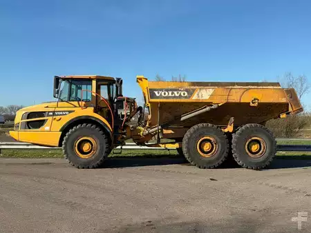 Nivelohjatut dumpperit 2016 Volvo A30G (2)