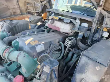 Nivelohjatut dumpperit 2016 Volvo A30G (28)