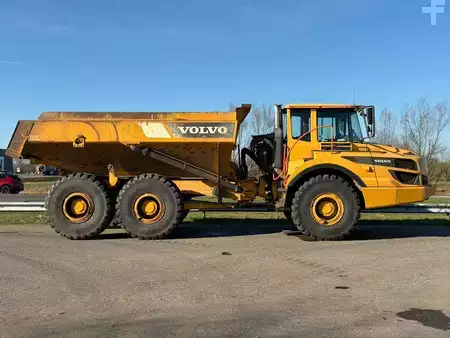 Nivelohjatut dumpperit 2016 Volvo A30G (6)