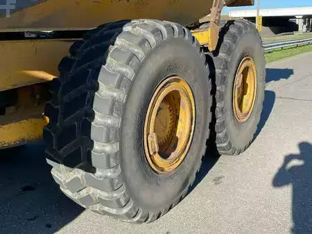 Nivelohjatut dumpperit 2016 Volvo A30G (11)