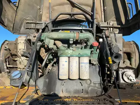 Nivelohjatut dumpperit 2016 Volvo A30G (27)