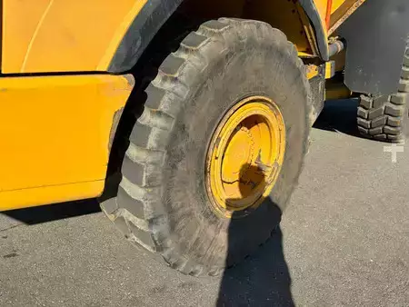 Nivelohjatut dumpperit 2016 Volvo A30G (10)