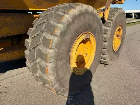 Nivelohjatut dumpperit 2016 Volvo A30G (11)