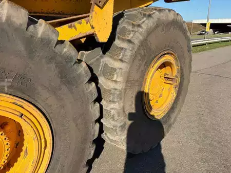 Nivelohjatut dumpperit 2016 Volvo A30G (12)