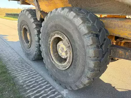 Nivelohjatut dumpperit 2016 Volvo A30G (14)