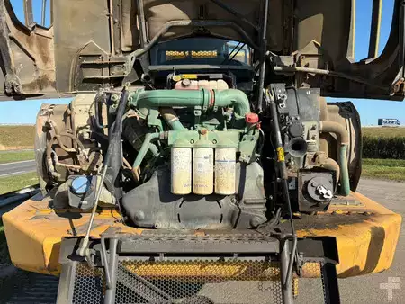 Nivelohjatut dumpperit 2016 Volvo A30G (26)