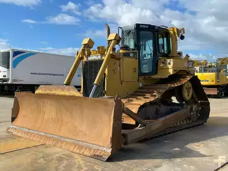 Bulldozer 2011 Caterpillar D6TLGP (2)