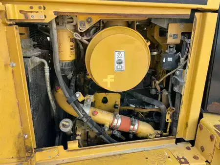Bulldozer 2011 Caterpillar D6TLGP (27)
