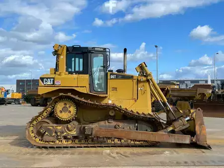 Bulldozer 2011 Caterpillar D6TLGP (6)
