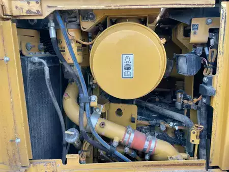 Buldożery 2011 Caterpillar D6T XL New ripper (29)