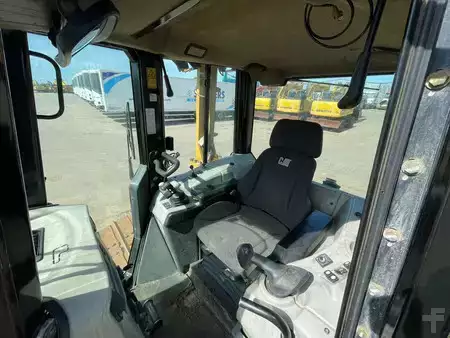 Bulldozer 2013 Caterpillar D6N LGP (21)