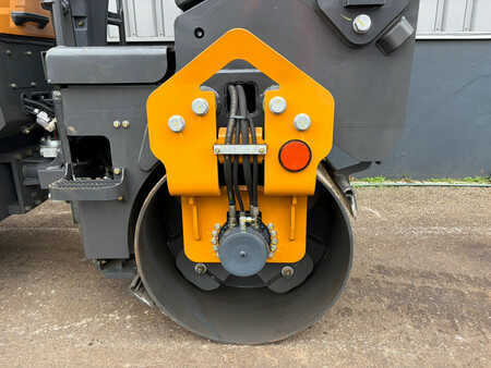 Tandemruller 2025 Case 450 NX (12)