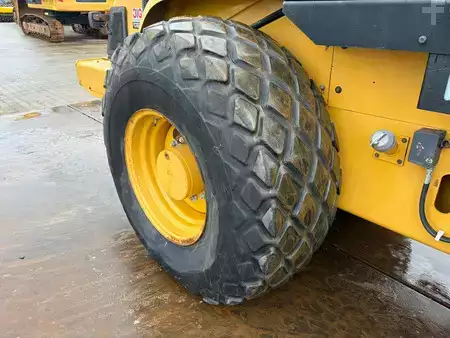Walzenzug 2007 Caterpillar CS563E (16)