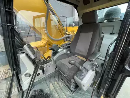 Rupsgraafmachines 2017 Caterpillar 330FLN (21)