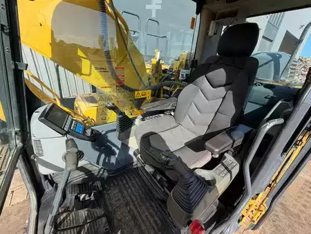 Excavadoras de cadenas 2015 Komatsu PC240 (20)