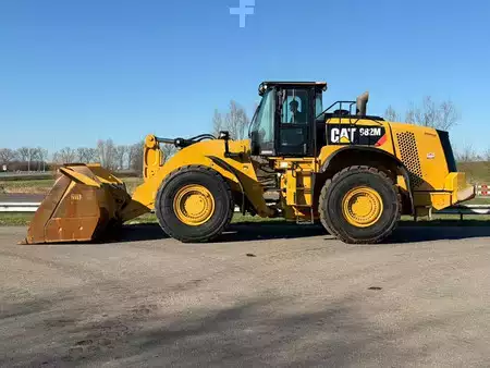 Pyöräkuormaajat 2016 Caterpillar 982M (1)