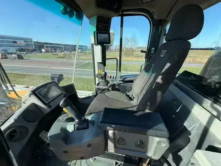 Pyöräkuormaajat 2016 Caterpillar 982M (17)