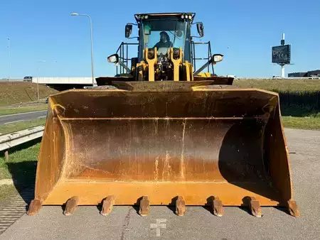 Pyöräkuormaajat 2016 Caterpillar 982M (8)