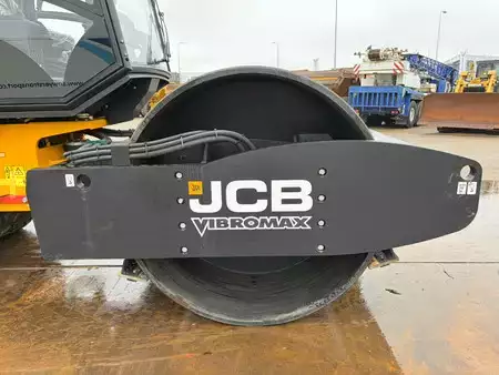 Tiejyrät 2025 JCB VM200D (20t) (12)