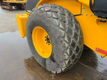 Tiejyrät 2025 JCB VM200D (20t) (15)