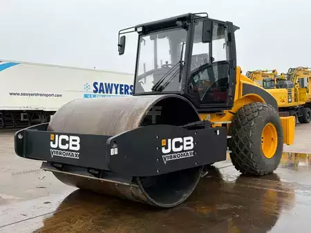 Tiejyrät 2025 JCB VM200D (20t) (2)