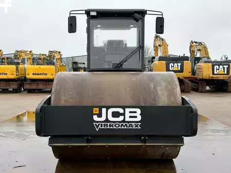Tiejyrät 2025 JCB VM200D (20t) (8)