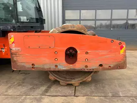 Fåren ruller 2011 Caterpillar CP74 (11)