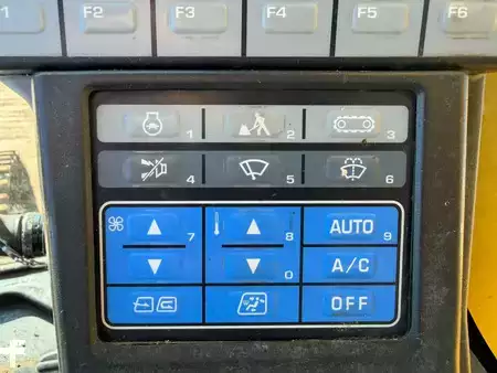 Excavadoras de cadenas 2011 Komatsu PC290LC-8 (29)