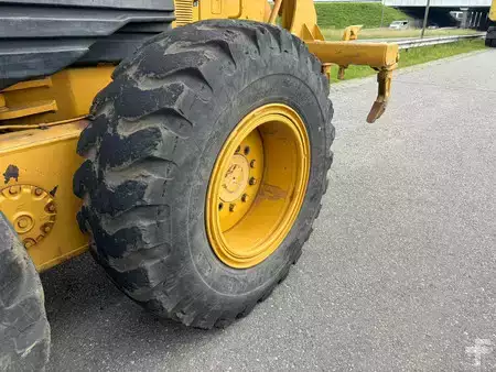 Grejdry 2005 Caterpillar 140H (12)
