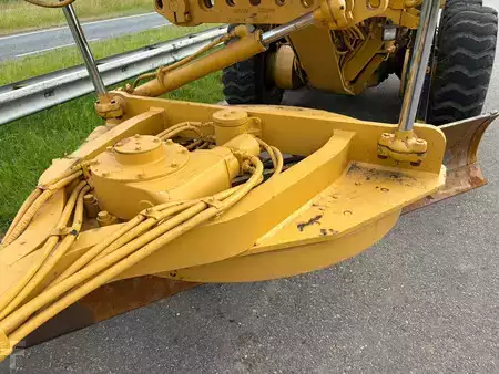 Grejdry 2005 Caterpillar 140H (16)