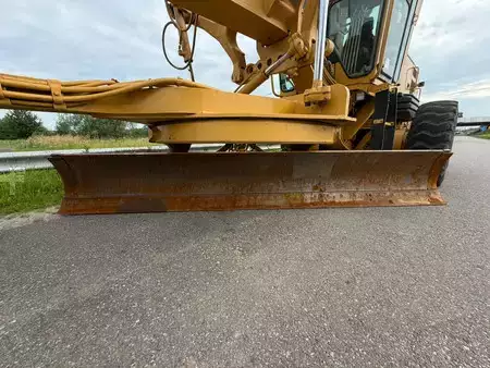 Grejdry 2005 Caterpillar 140H (17)