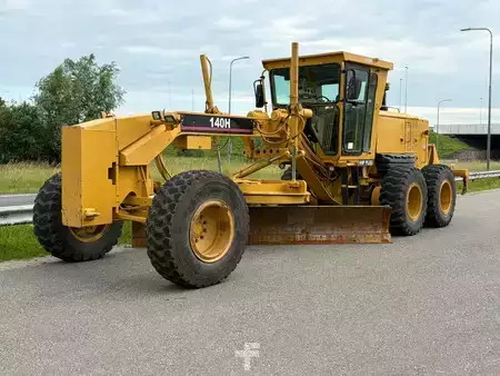 Grejdry 2005 Caterpillar 140H (2)