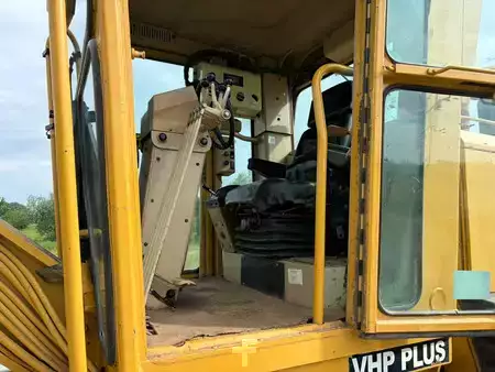 Grejdry 2005 Caterpillar 140H (21)