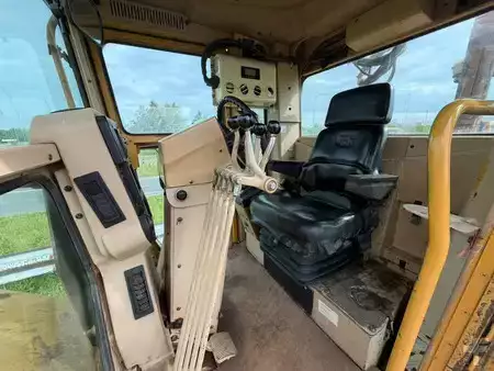 Grejdry 2005 Caterpillar 140H (22)