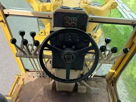 Grejdry 2005 Caterpillar 140H (23)