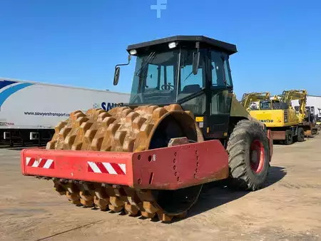 Sheepsfoot rollers 2010 Dynapac CA302PD (2)