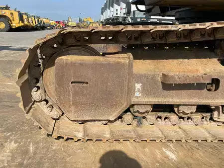 Hydraulic Excavators 2018 Hitachi ZX210LC-6 (10)