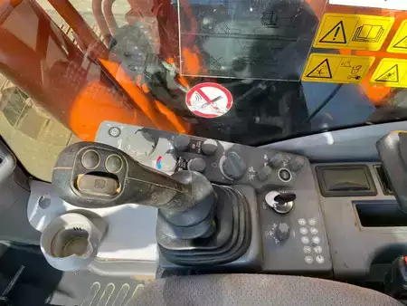 Hydraulic Excavators 2018 Hitachi ZX210LC-6 (21)