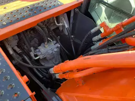Hydraulic Excavators 2018 Hitachi ZX210LC-6 (31)