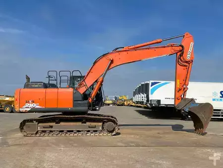 Hydraulic Excavators 2018 Hitachi ZX210LC-6 (5)