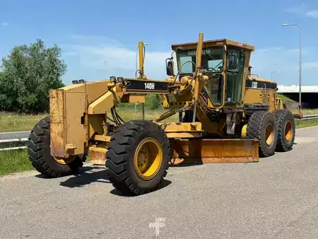 Grader 2006 Caterpillar 140H (2)