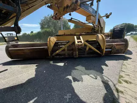 Grader 2006 Caterpillar 140H (23)