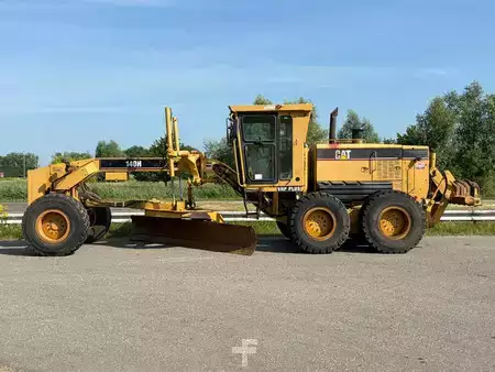 Niveleuse 2006 Caterpillar 140H (1)