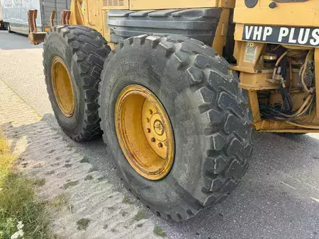 Niveleuse 2006 Caterpillar 140H (14)